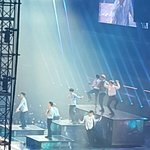 [EXO] 김준면 찍힌거 ㅈㄴ 웃겨 ㅋㅋㅋㅋㅅ1발 <b>다리모양</b>