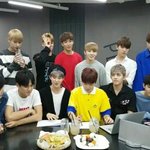 [세븐틴] 어제 뿌앱 사진있는사람ㅜㅜ