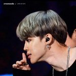 [방탄소년단] 아니으악!! 지민이 <b>턱</b><b>선</b>에