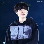 [방탄소년단] 결국 윤기의 <b>후드티</b>는 알아내지못한건가