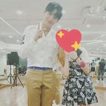 [세븐틴] 김민규 <b>옆</b>에 여자분