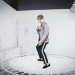 [방탄소년단] 아무리 <b>상체</b>만 찍었어도그렇지