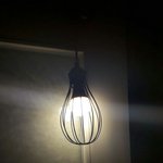 야 미친 내가 <b>전등</b>사진을찍었거든;;?