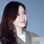 <b>손예진</b> 미모가 살린 패션