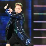 [시우민] 엑소시우민 손끝까지 <b>멋짐</b>(기사제목이래)