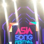 [EXO] 현장에 있단 년인데 아무리 크게해더 안들림 걍 안할게