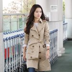 부산국제영화제 <b>참석차</b> 출국한 김태리의 트렌치 패션!