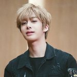 자꾸 바라보게되는 男돌 <b>입술</b>