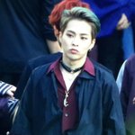 시우민 <b>초커</b> 대박...