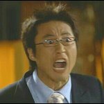<b>지</b>가 떨어뜨린 <b>돈</b> 주워달라는건 무슨 심리임?