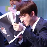[EXO] <b>경수</b> 영화 끝나고도 계속 짤르는듯..
