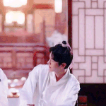 [백현] 깜놀 <b>보보</b>큥심 핫바디