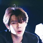 [EXO] 세훈아. . .너 27살 될<b>때쯤</b> 나 울 것 같아. .