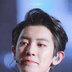 [EXO] 중독 셔츠깃에 <b>보석</b> 박아놓은거 봐