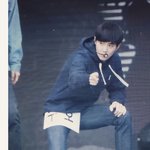 [EXO] 패고 라고 가디건 올린년인데 걍 안입을래근데