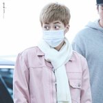 [EXO] 민석이가 <b>핑크</b> 옷 입고나서