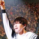 [EXO] 썩은 <b>음식물</b>처럼 녹아내리는 백현 얼굴