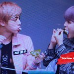 [방탄소년단] <b>지민이</b>가 <b>지민이</b>를 먹는중