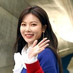 현아 <b>볼살</b>좀올랐나??