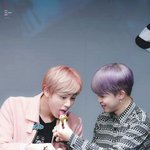 [방탄소년단] <b>석진이</b> 이짤 갖고있는 이삐 있어??