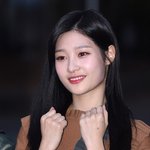 정<b>채연</b> 뮤뱅 출근길