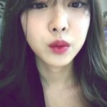 [댓글부탁해] 오늘자 앞머리 내린 <b>손나은</b>