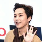 [EXO] 담배펴서 이 누렇게 됐을<b>수</b>도 있지