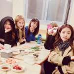 [에이핑크] 애들 <b>보미</b> 빼고 고기 먹으러 감