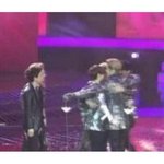 [EXO] 이사진 보고도 김형제 까는 밥씽줌