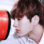 이거 엘 약간 처음에 <b>성규</b>같지 않음?