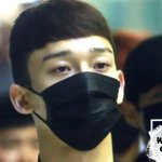 [EXO] 야 조카 <b>피곤해</b> 보임,,
