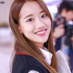 러블리 아우라 <b>발산</b>하는 女돌