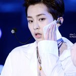 가을밤 같이 <b>산책</b>하고픈 男돌