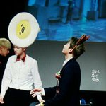 [방탄소년단] 몬이가 <b>인형</b>던졌는데 김석진<b>얼굴</b>ㅋㅋㅋㅋㅋㅋㅋ