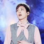 [시우민] 대박 만두넷에서 첸백시<b>신문</b>광고한대