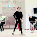 [백현] <b>무도</b> 백현 핫바디를 더 보세요