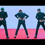 [EXO] 변백현 자기혼자 <b>줄무늬</b>수트 오져버렸구요