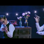 [EXO] 종대 얼굴에 꽃 뿌려진거 저 <b>화병</b> 꽃이냐?