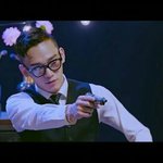 [CHEN] 총에서 <b>물감</b>나온다고 ㅋㅋㅋ