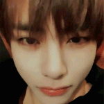 [EXO] 솔직히 <b>뷔</b> 조카 잘생겼다 ㅇㅈ?
