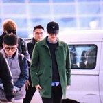 [EXO] 야 이 코트색 <b>별로</b>임?