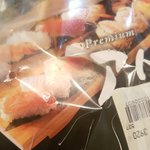 홈<b>xxx</b> 초밥 속 가시에 죽을 뻔 했어요..