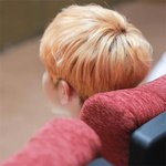 못된 손을 부르는 男돌 볼<b>따구</b>