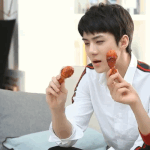 [세훈] 161104 굽네치킨 <b>메이킹</b> 움짤