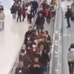 [EXO] <b>공항</b> 엑소들 우르르