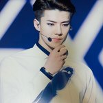 [EXO] 세훈이 <b>액자</b> 있는데 내일 방에 걸까
