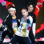 [시우민] 엠피디님 트윗에 올라온 엠카미공개<b>사진</b>들(시우민)