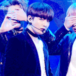 [방탄소년단] 김남준 <b>실눈</b>뜨는것봐ㅜㅜㅠㅜㅜ