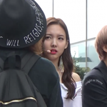 [모두드루와] 팬 앞에서 <b>표정관리</b> 못하는 나연.JPG