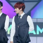 [EXO] 슈트에 조끼 시러<b>하눈</b>데